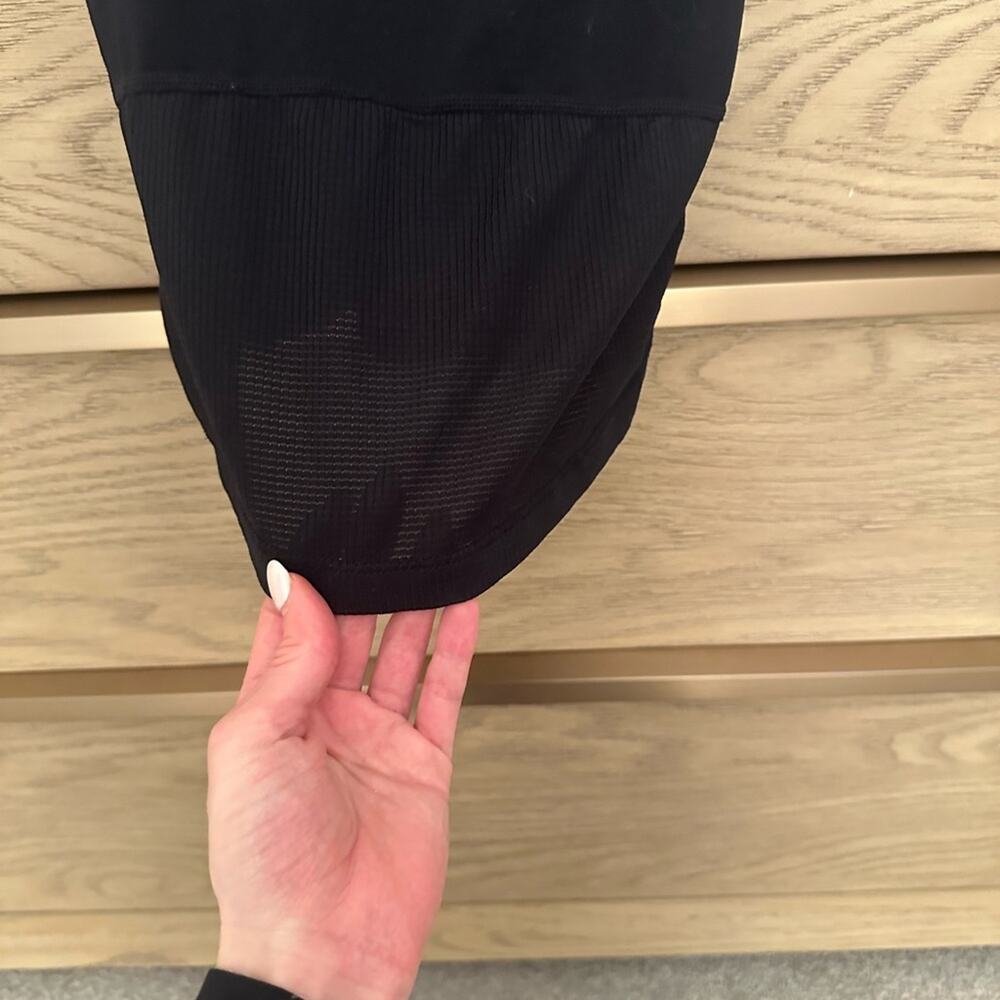 Fabletics Black Racerback Tank Top - Picture 4 of 4